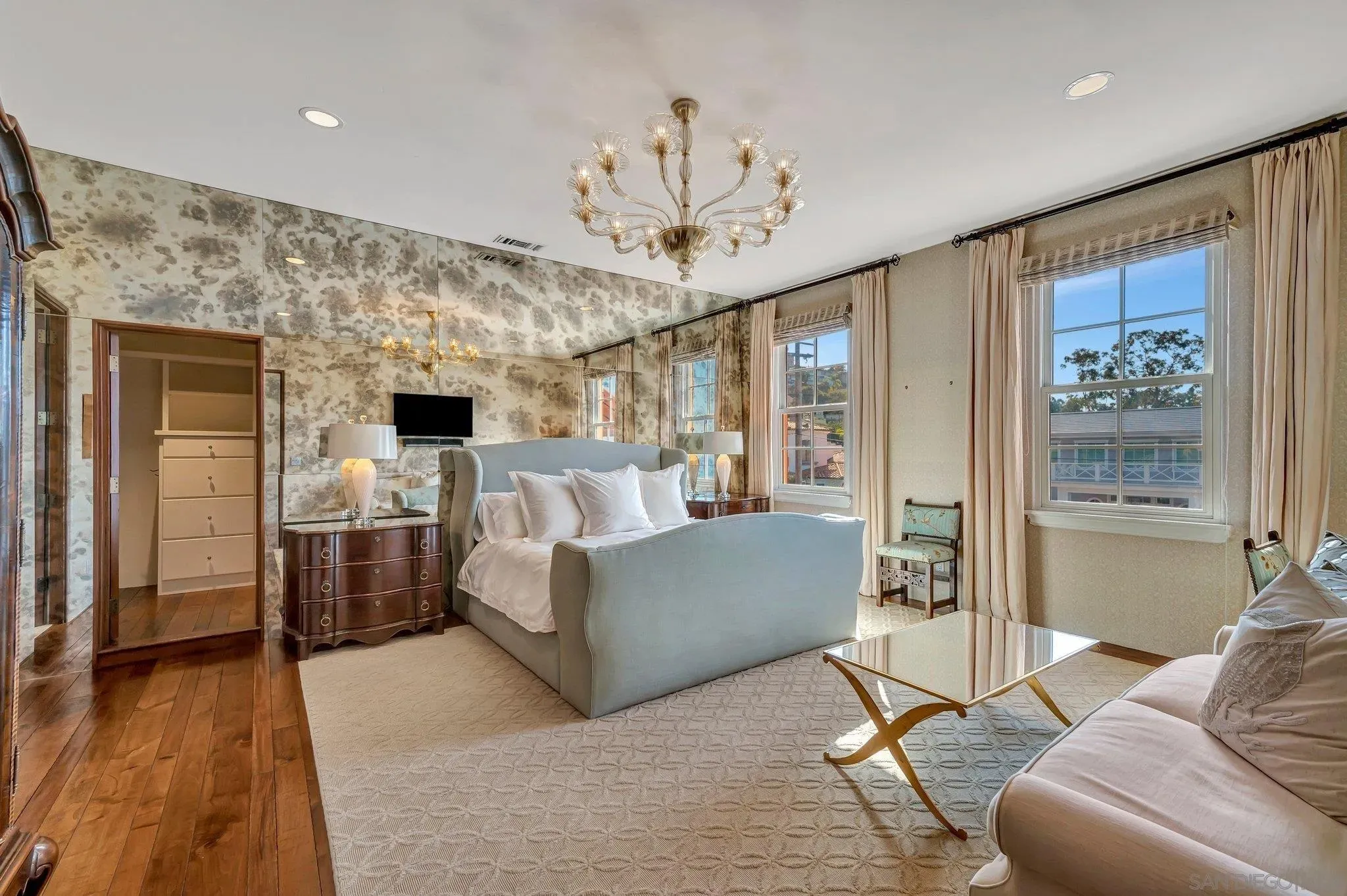 La Jolla, California 92037, United States, 6 Bedrooms Bedrooms, ,7 BathroomsBathrooms,Residential,Active,11003