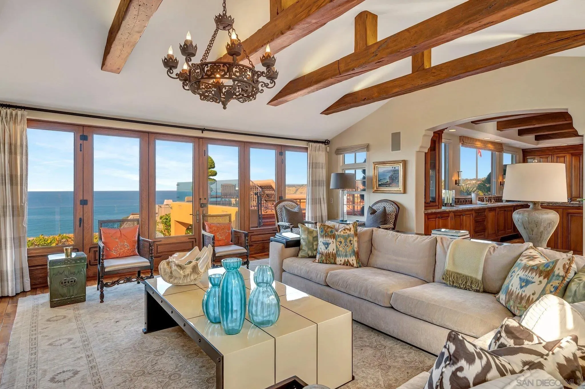 La Jolla, California 92037, United States, 6 Bedrooms Bedrooms, ,7 BathroomsBathrooms,Residential,Active,11003