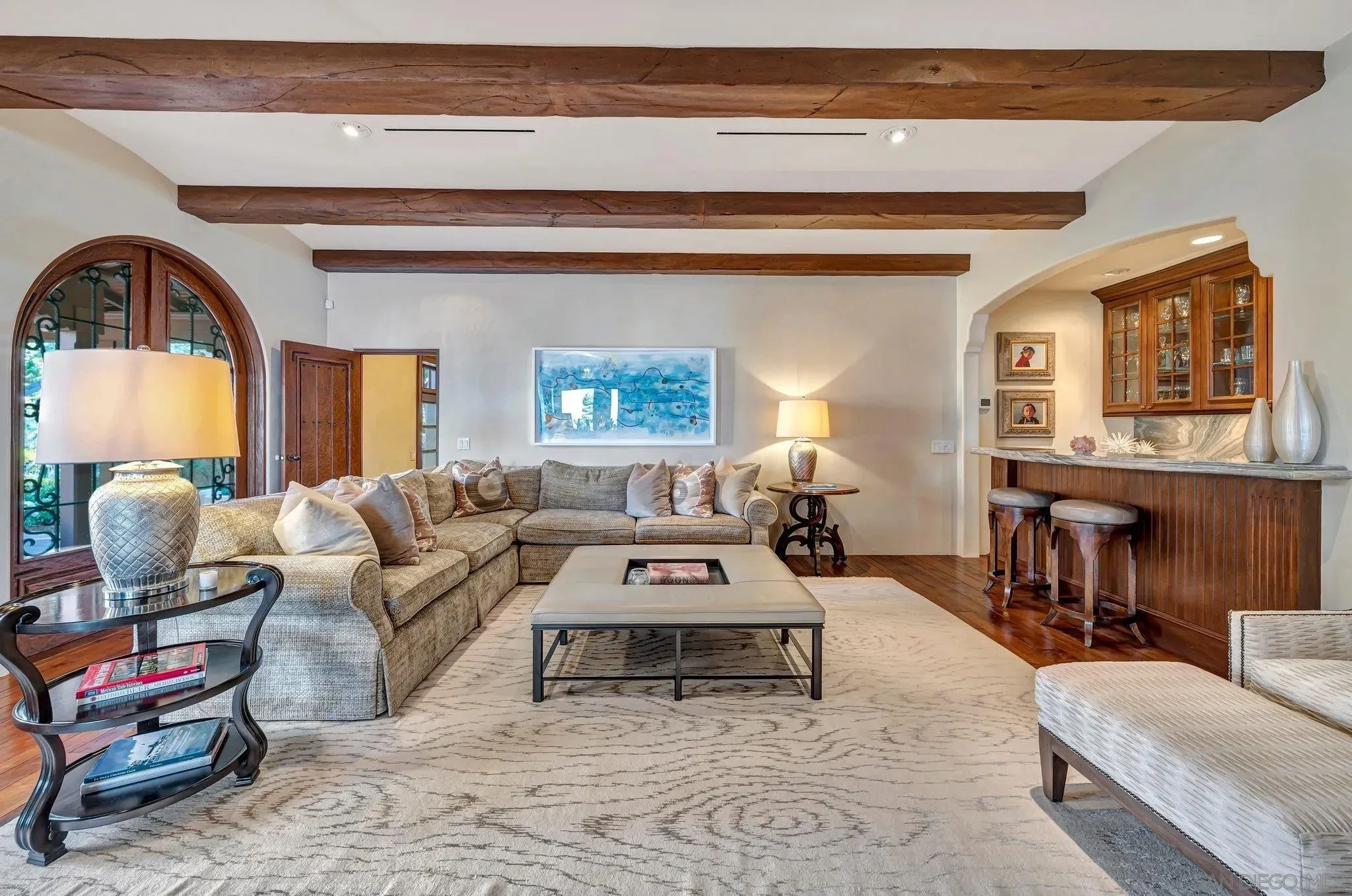 La Jolla, California 92037, United States, 6 Bedrooms Bedrooms, ,7 BathroomsBathrooms,Residential,Active,11003