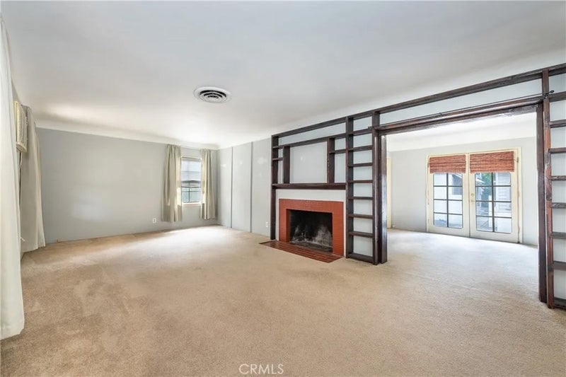 14738 Magnolia