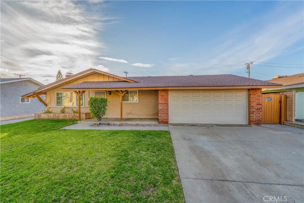 Photo of 5041 Mccomber Rd, Buena Park, CA 90621 (MLS # DW25281597)