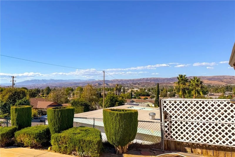 856 Moffatt Circle