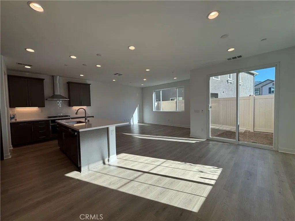 Photo of 413 Checkerbloom Lane, Santa Paula, CA 93060 (MLS # IG26029271)