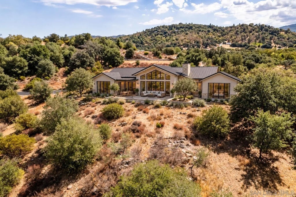 Photo of 0 Black Oak Ln, Julian, CA 92036 (MLS # 260022803)
