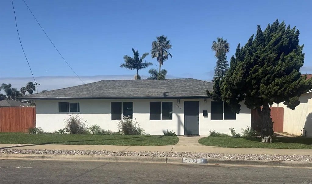 Photo of 734 Carolina Street, Imperial Beach, CA 91932 (MLS # PTP2607061)