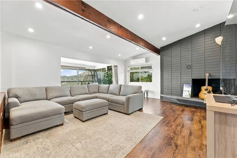 182 Palatine Drive