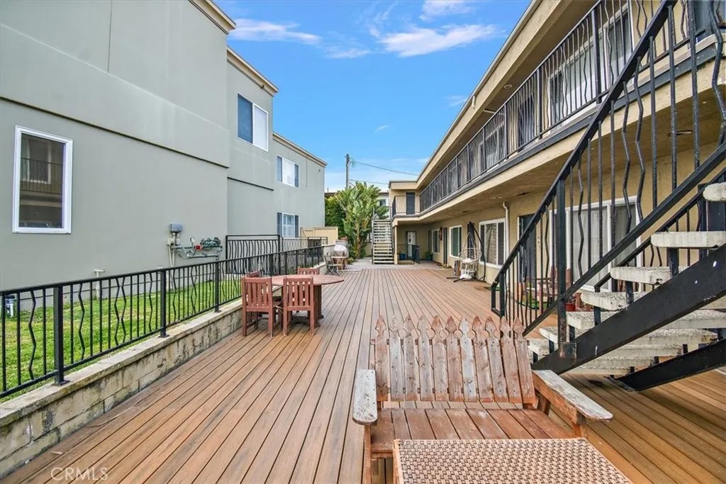 1802 Esplanade