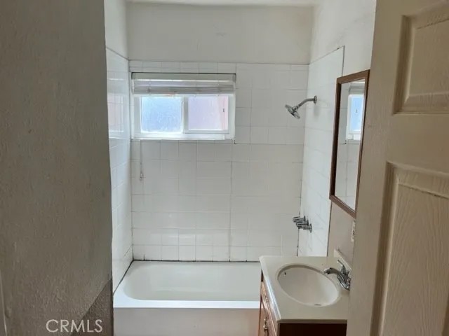 220 W Colden Avenue
