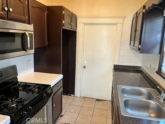 220 W Colden Avenue