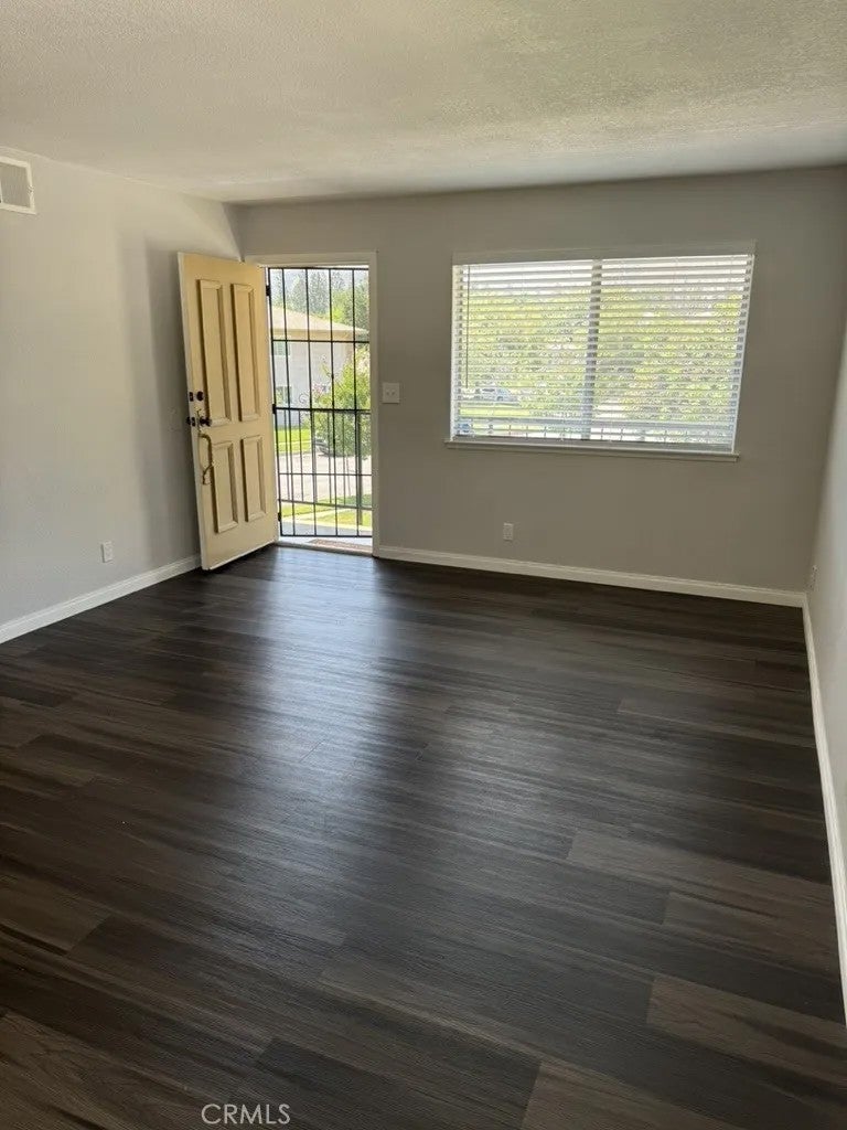995 W Calle De Cielo
