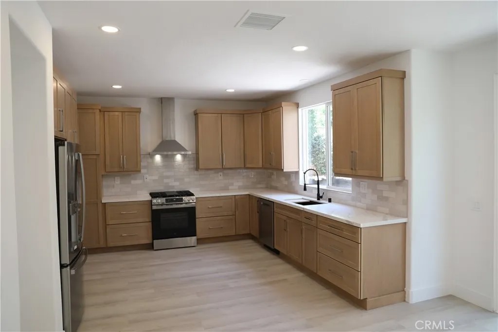 131 Brooks Ct