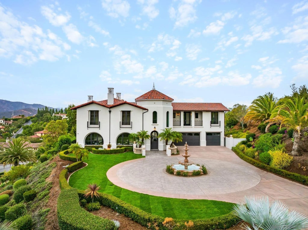 Photo of 7823 Calle Cima, Rancho Santa Fe, CA 92067 (MLS # 260022551)
