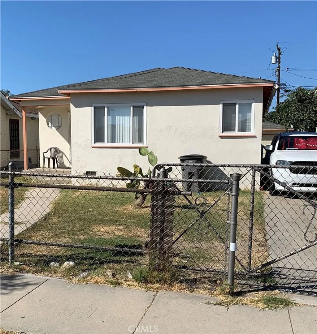 Photo of 2723 Norton AVE, Lynwood, CA 90262 (MLS # MB26098123)