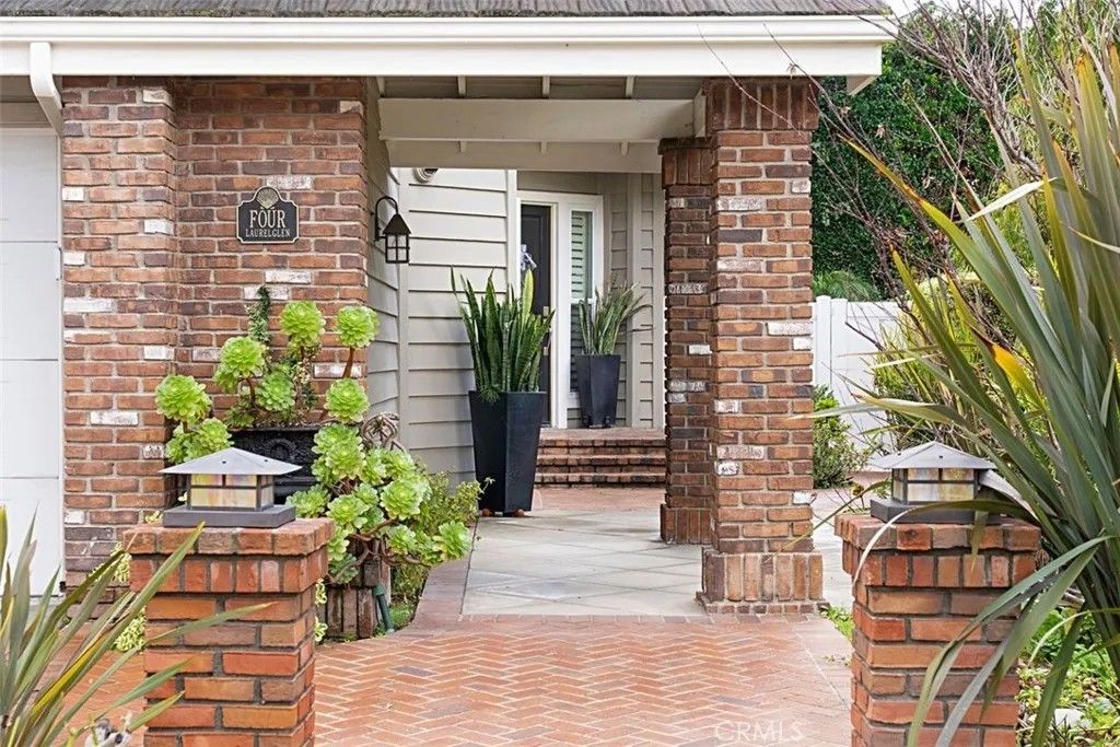 Photo of 4 Laurelglen, Irvine, CA 92614 (MLS # OC26005885)