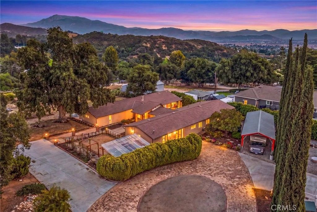 Photo of 9312 Avenida Altura Bella, Cherry Valley, CA 92223 (MLS # SW26098265)