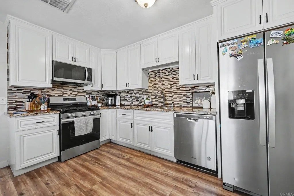 855-57 Franklin Avenue
