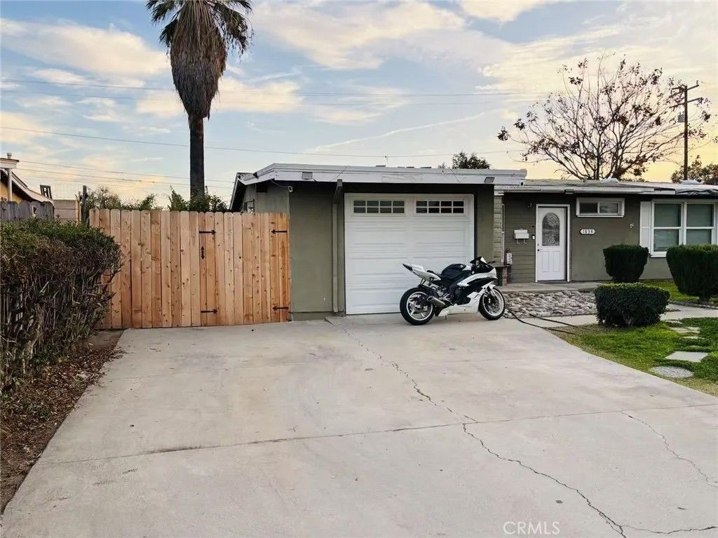 Photo of 1834 E E. Holly Oak Drive, West Covina, CA 91791 (MLS # CV26023309)