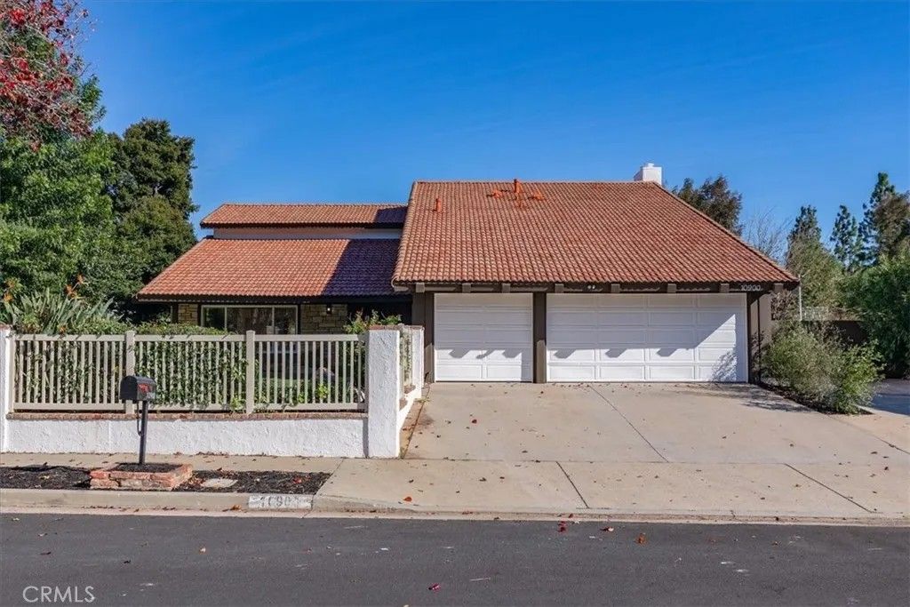 Photo of 10900 Remmet Avenue, Chatsworth, CA 91311 (MLS # IG26009237)