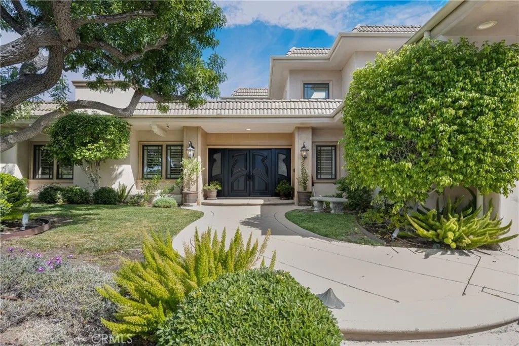 Photo of 3730 Westfall Drive, Encino, CA 91436 (MLS # SR26094838)