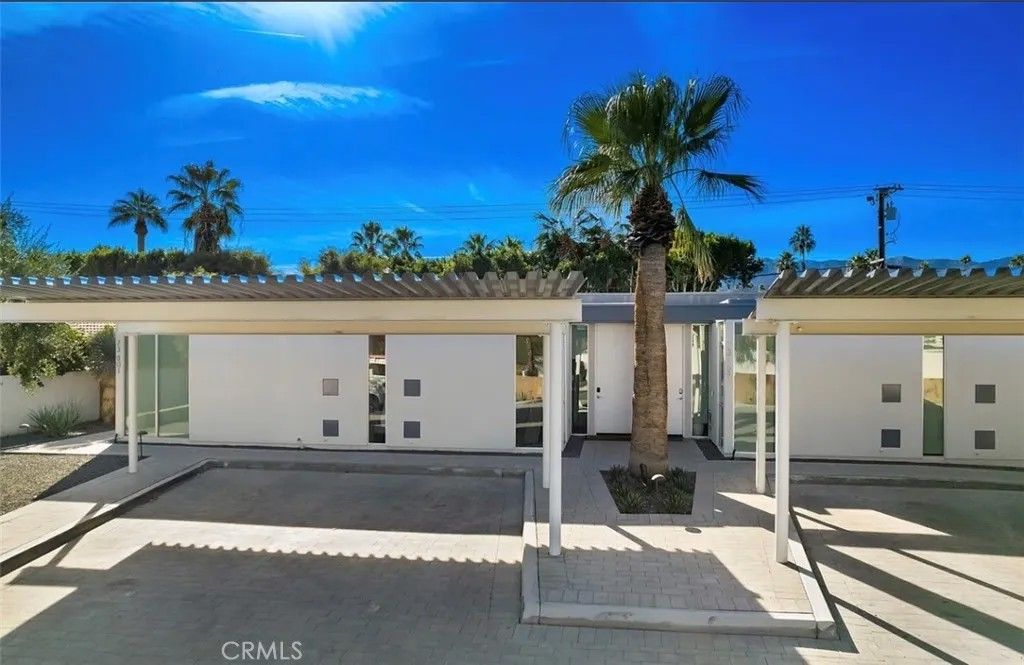 Photo of 73799 Shadow Mountain, Palm Desert, CA 92260 (MLS # IG26072989)