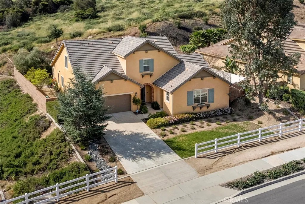 26261 Santiago Canyon