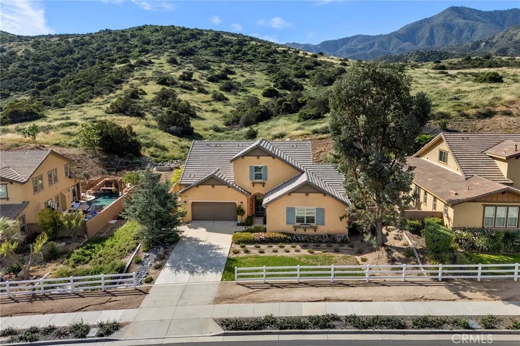 26261 Santiago Canyon