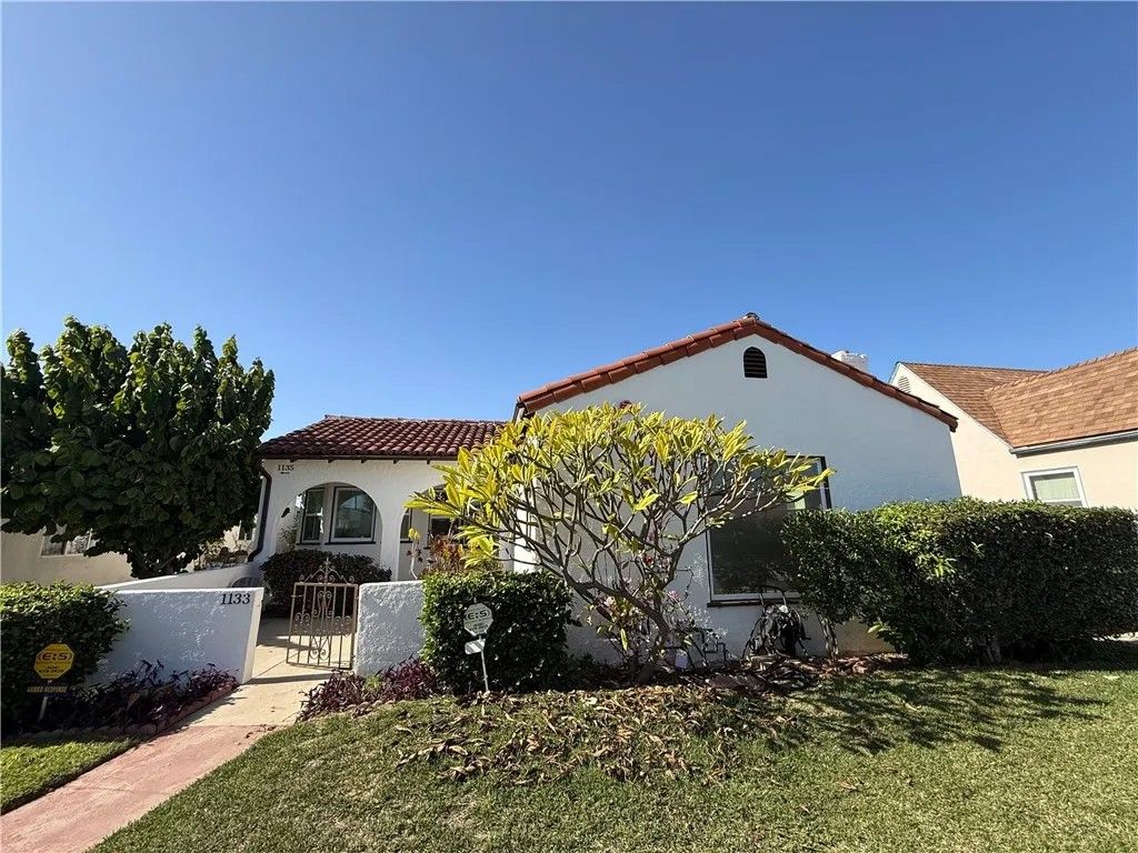 Photo of 1133 S 2nd St, Alhambra, CA 91801 (MLS # TR26025063)