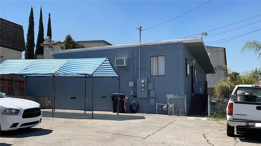 521 Pomelo Avenue