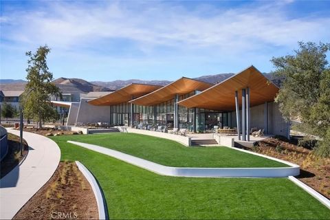 Tiny photo for 27568 Heron Pl, Valencia, CA 91381 (MLS # SR26063957)