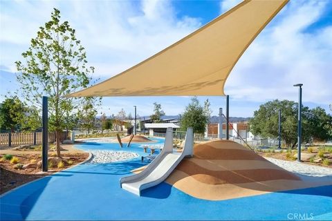 Tiny photo for 27568 Heron Pl, Valencia, CA 91381 (MLS # SR26063957)