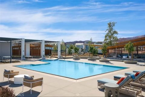 Tiny photo for 27568 Heron Pl, Valencia, CA 91381 (MLS # SR26063957)