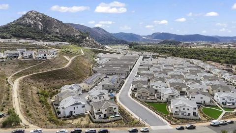 Tiny photo for 323 Citrine Trail, Fallbrook, CA 92028 (MLS # NDP2509691)