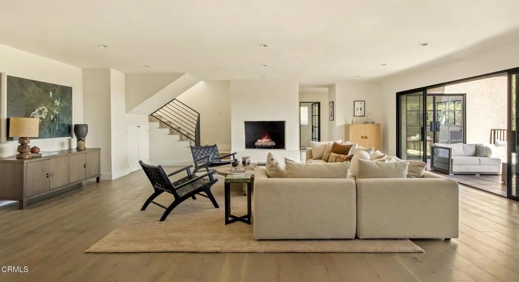 Photo of 2994 Durand Drive, Los Angeles, CA 90068 (MLS # P1-26286)