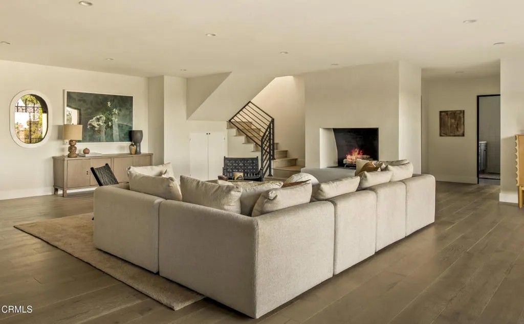 Photo of 2994 Durand Drive, Los Angeles, CA 90068 (MLS # P1-26286)