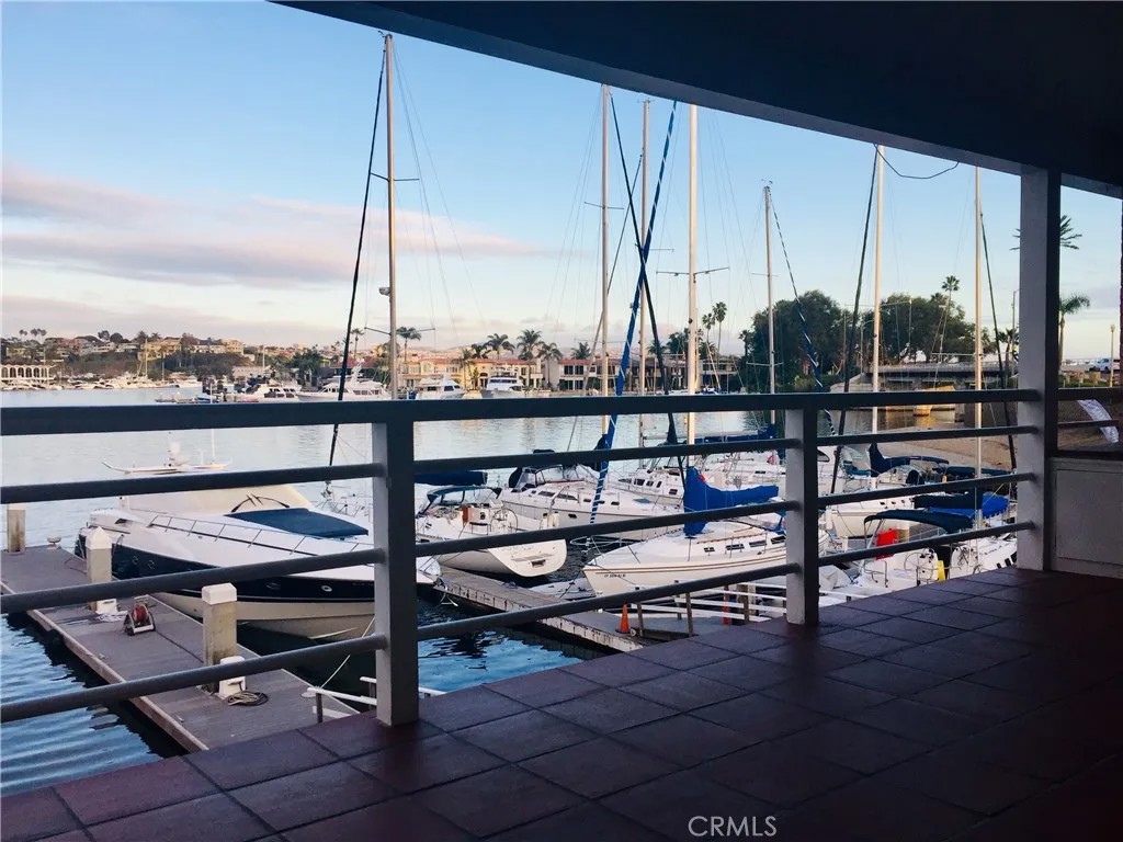 3312 Via Lido