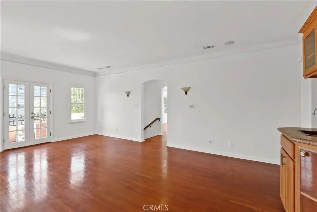 1131 E 2nd