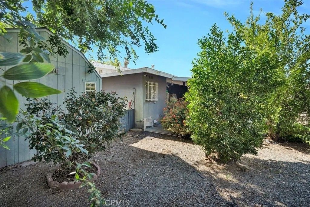 Photo of 200 Vivian LN, Hemet, CA 92543 (MLS # SW26106828)