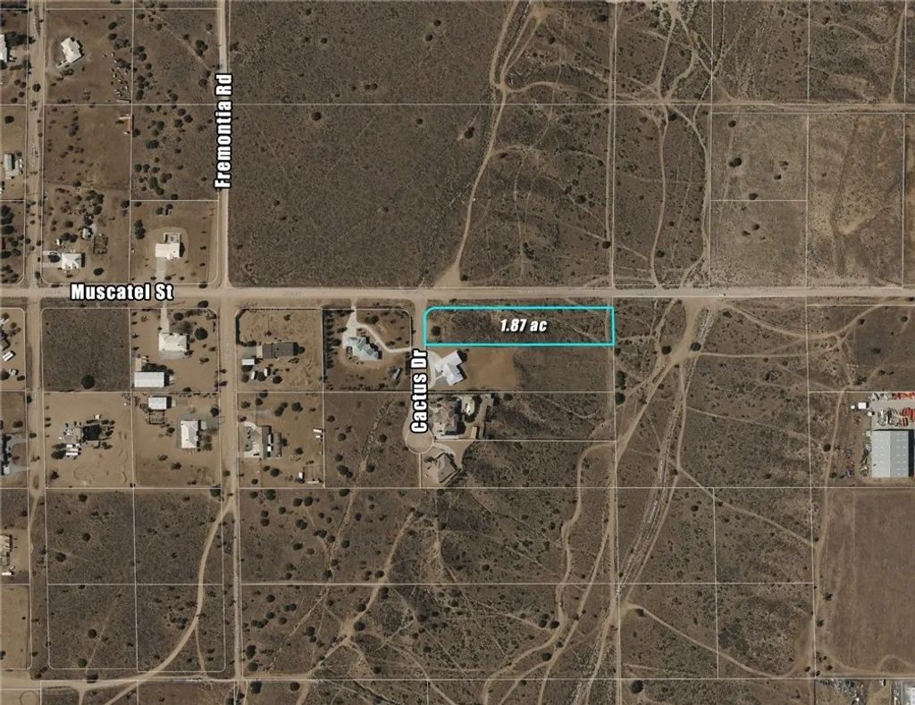 Photo of 0 Cactus, Oak Hills, CA 92344 (MLS # HD25268381)