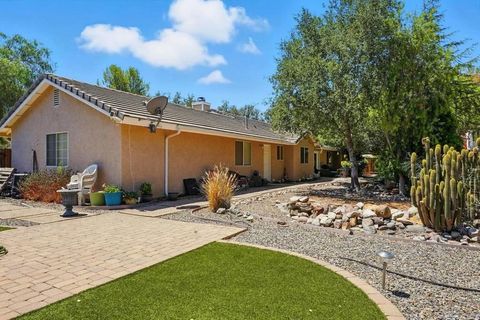 Photo of 23502 Bassett Way, Ramona, CA 92065 (MLS # PTP2506454) Photo of 23502 Bassett Way, Ramona, CA 92065 (MLS # PTP2506454)