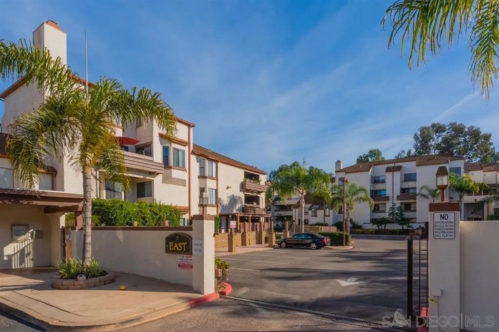 Photo of 376 Center St #220, Chula Vista, CA 91910 (MLS # 260005696)