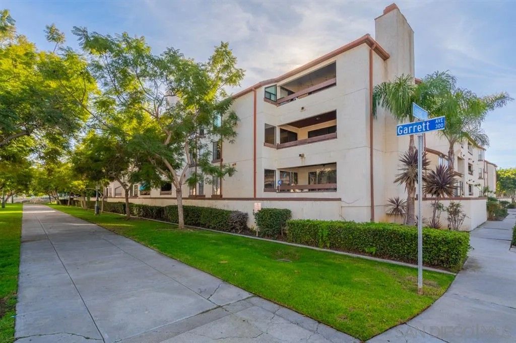 Photo of 376 Center St #220, Chula Vista, CA 91910 (MLS # 260005696)