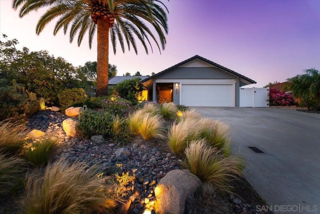 Photo of 12366 Grandee Court, San Diego, CA 92128 (MLS # 260012932)