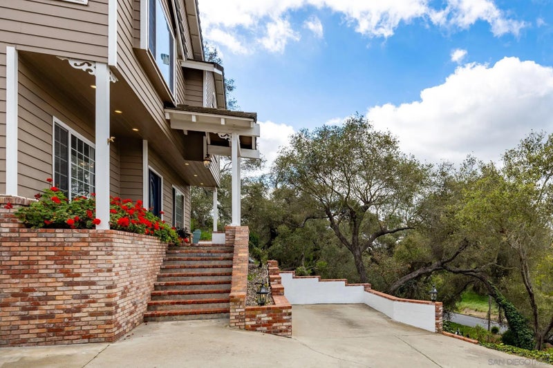 2656 Secret Lake Ln