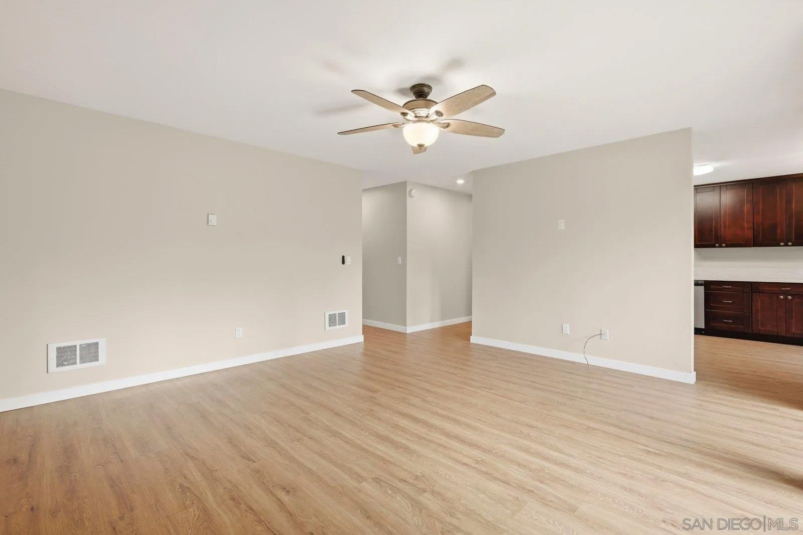 5513 Adobe Falls 5