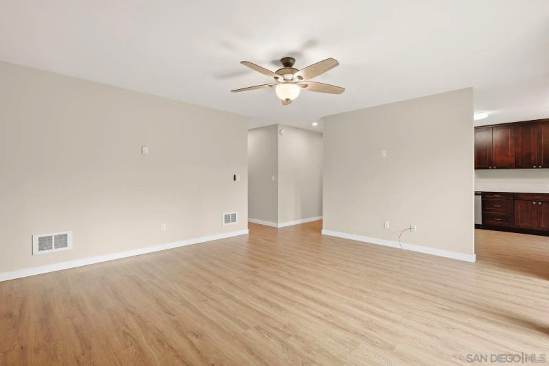 5513 Adobe Falls 5