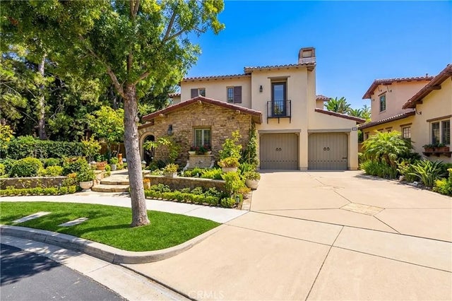 21 ROSE TRELLIS, Irvine