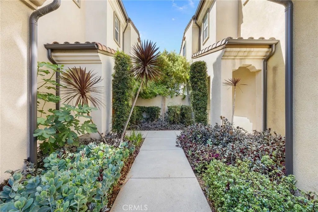Photo of 640 S Gladys Ave #C, San Gabriel, CA 91776 (MLS # OC26206893)