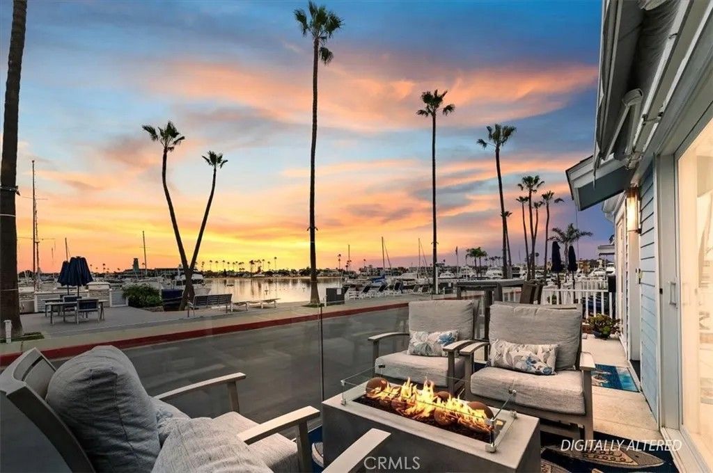 Photo of 58 Beach Dr, Newport Beach, CA 92663 (MLS # IV26004309)