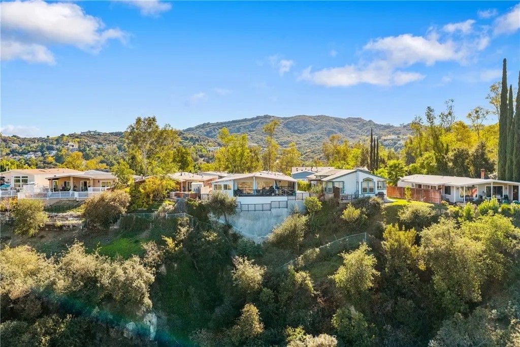 Photo of 23777 Mulholland Hwy #62, Calabasas, CA 91302 (MLS # SR26007352)