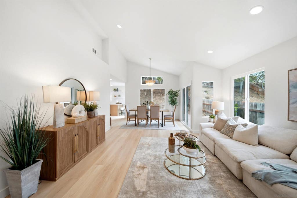 Photo of 4325 Via Tercero, Oceanside, CA 92056 (MLS # 260019076)